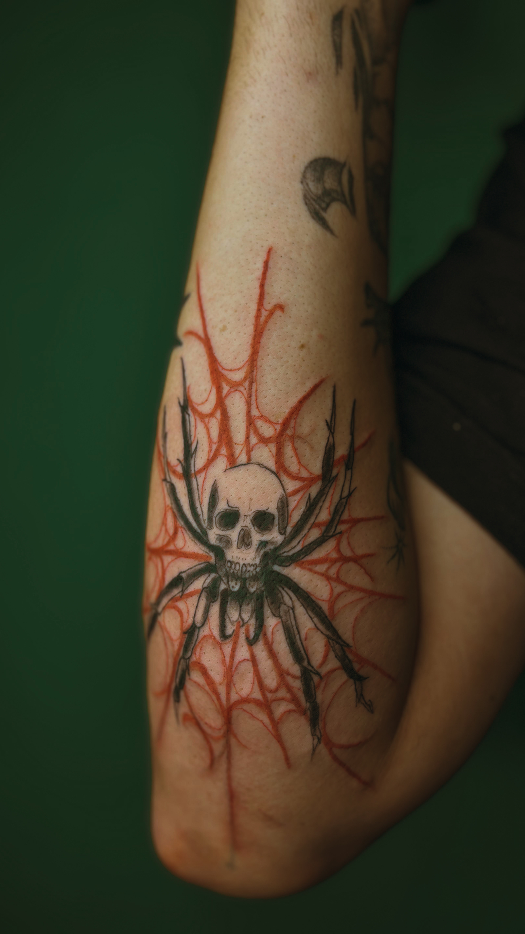 Tatuagem autoral por Isac Persil